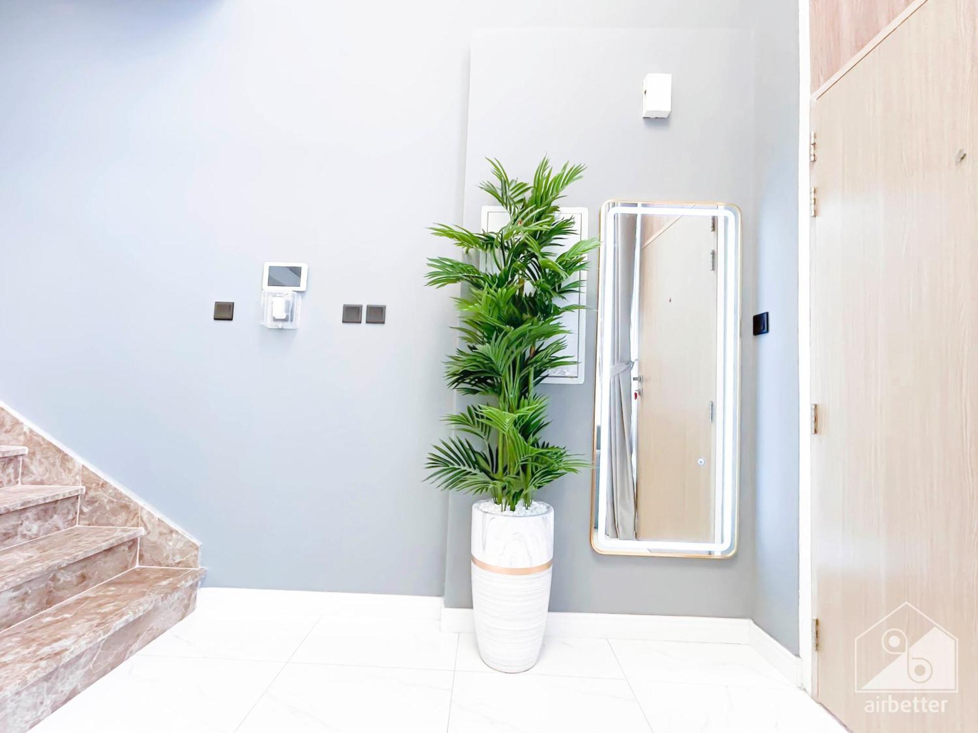 Luxury 1-br In Rukan: Skyline Views! Dubai