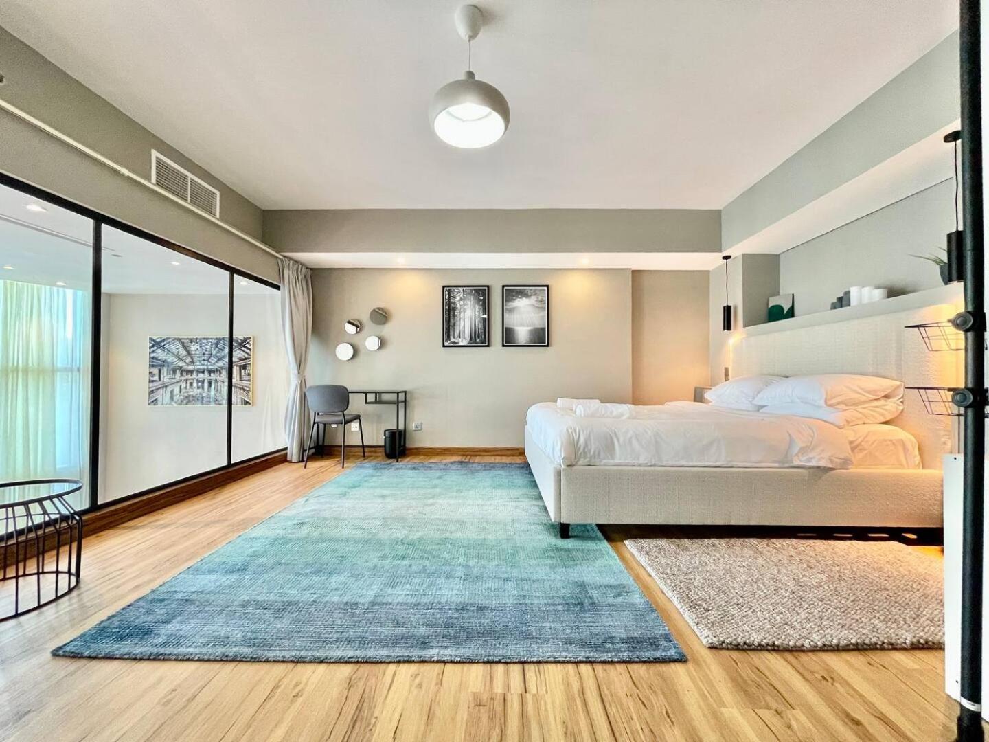 Penthouse Paradise Duplex Loft W Skyline Views Apartment