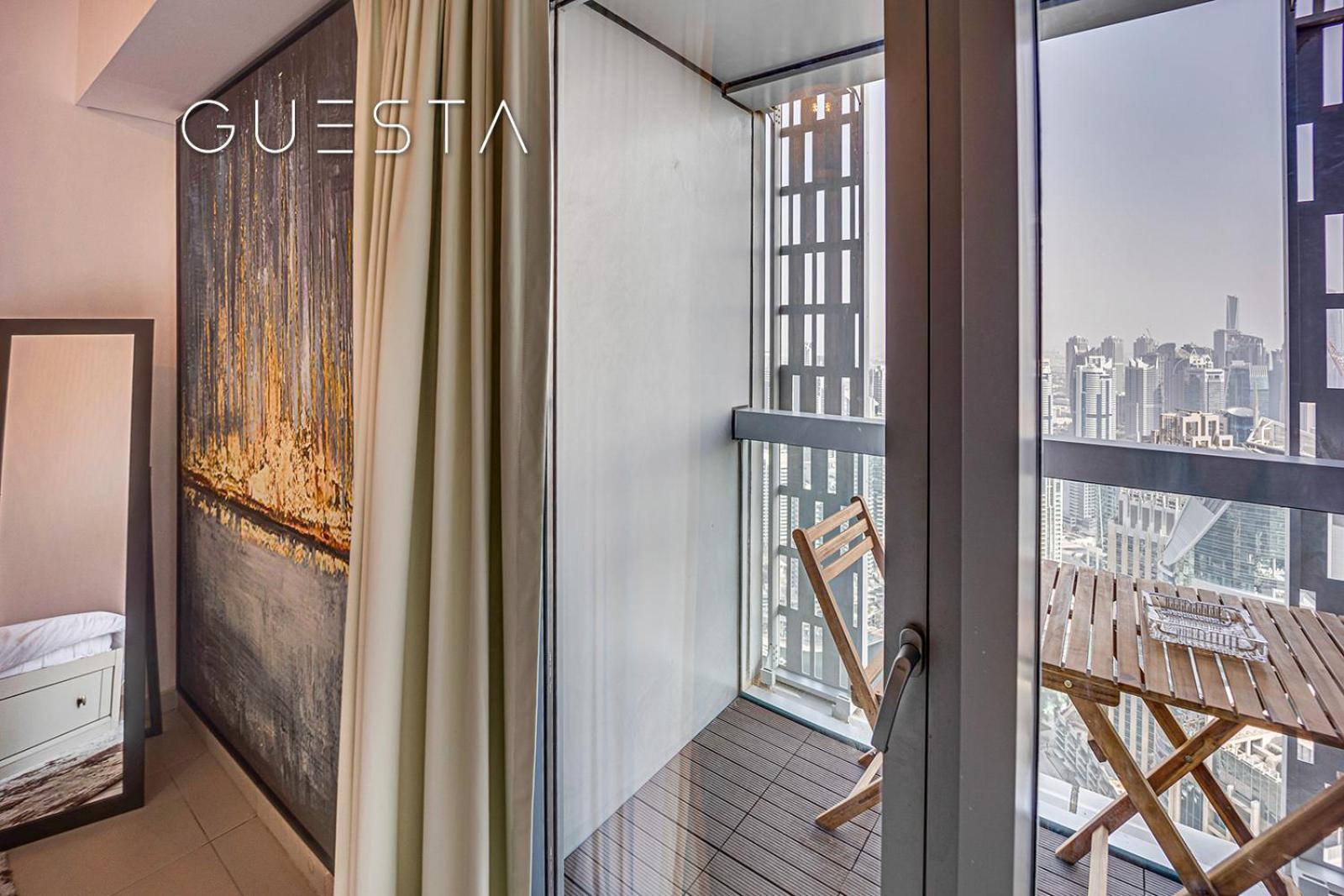 Cayan Tower, Marina Dubai