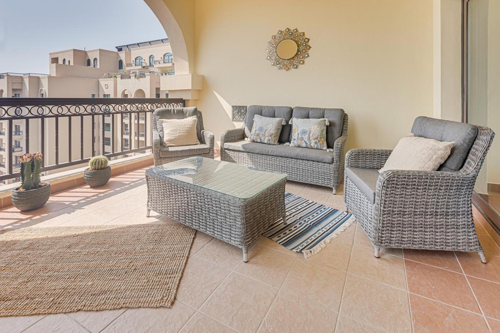 Fairmont The Palm, Free Access To And Pools Daire