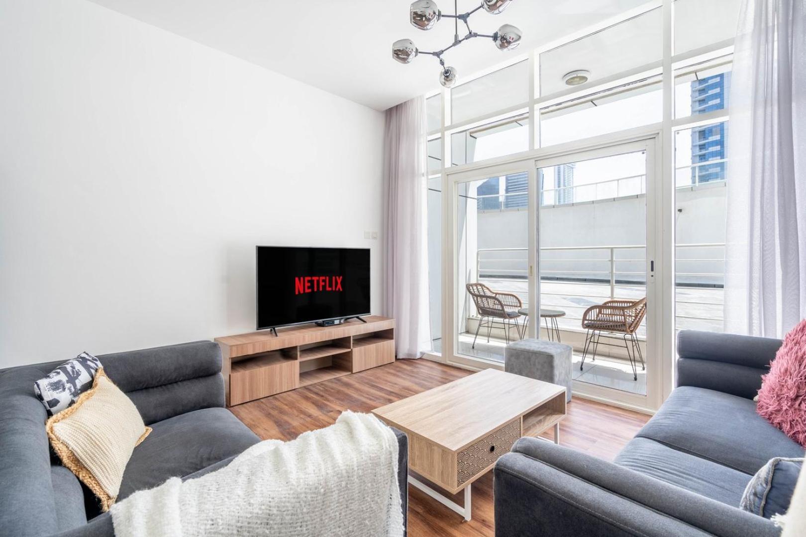 Guestready - Stylish Interiors In Marina Apartment Dubai