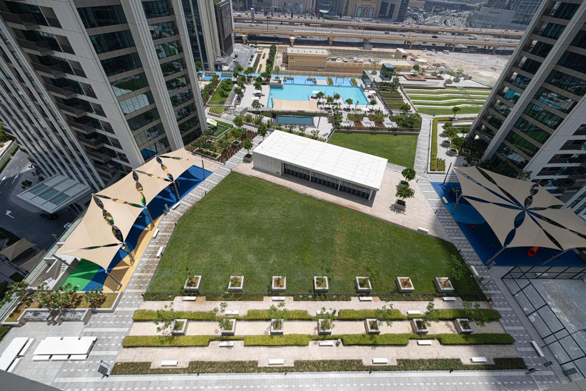 Full Burj Khalifa View 2br With Mall Connection In Downtown Apartment Dubai