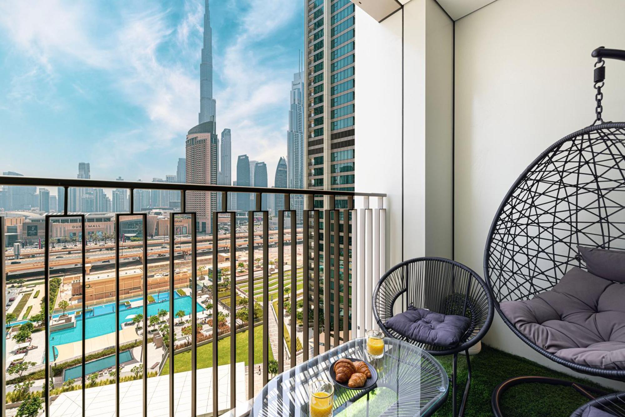 Apartment Full Burj Khalifa View 2br With Mall Connection In Downtown Dubai