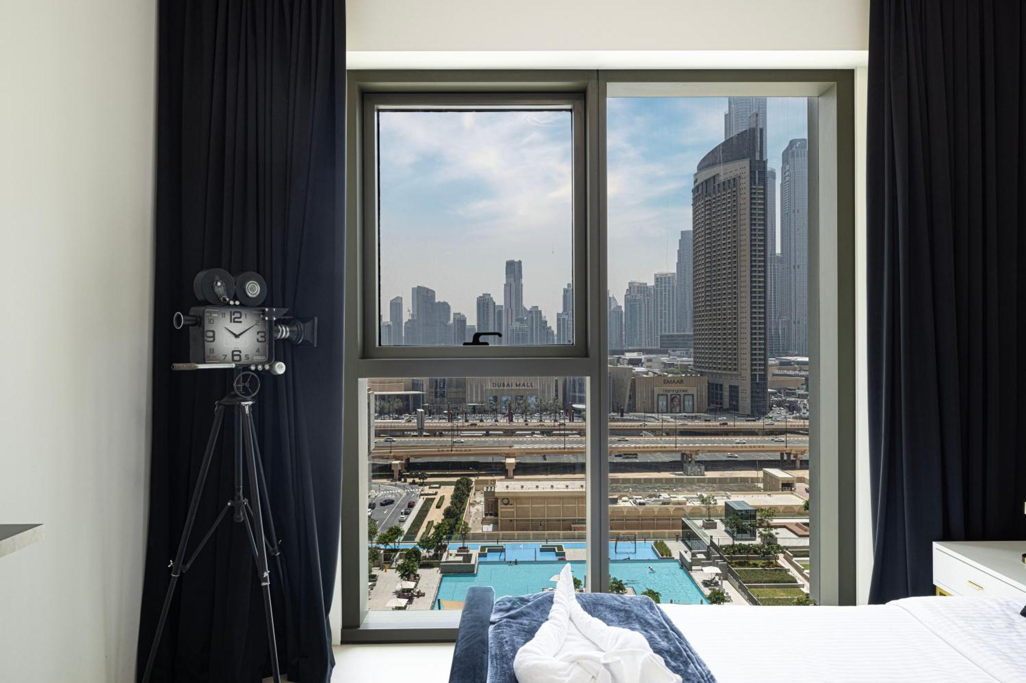Apartment Full Burj Khalifa View 2br With Mall Connection In Downtown Dubai