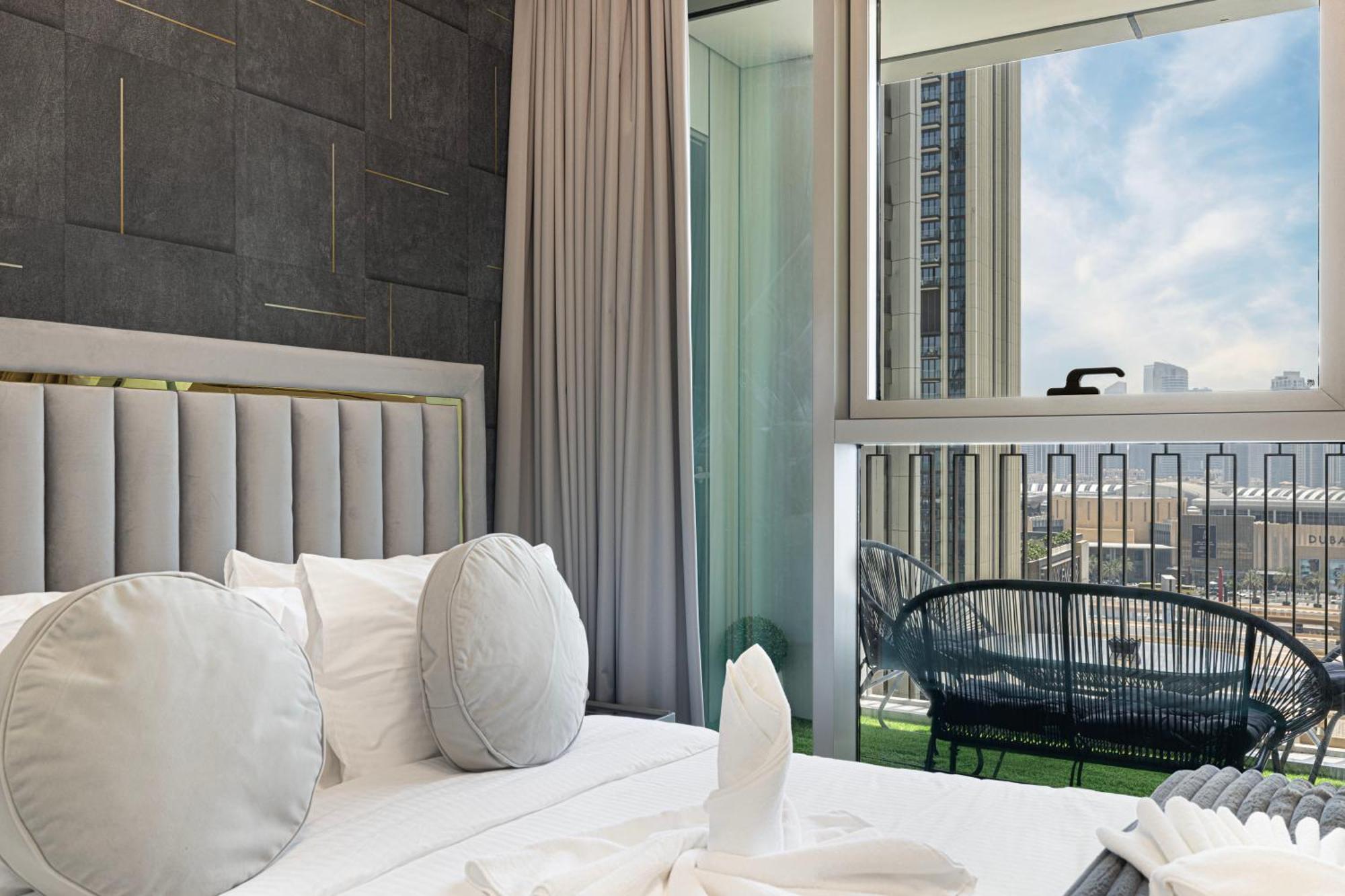 Full Burj Khalifa View 2br With Mall Connection In Downtown *