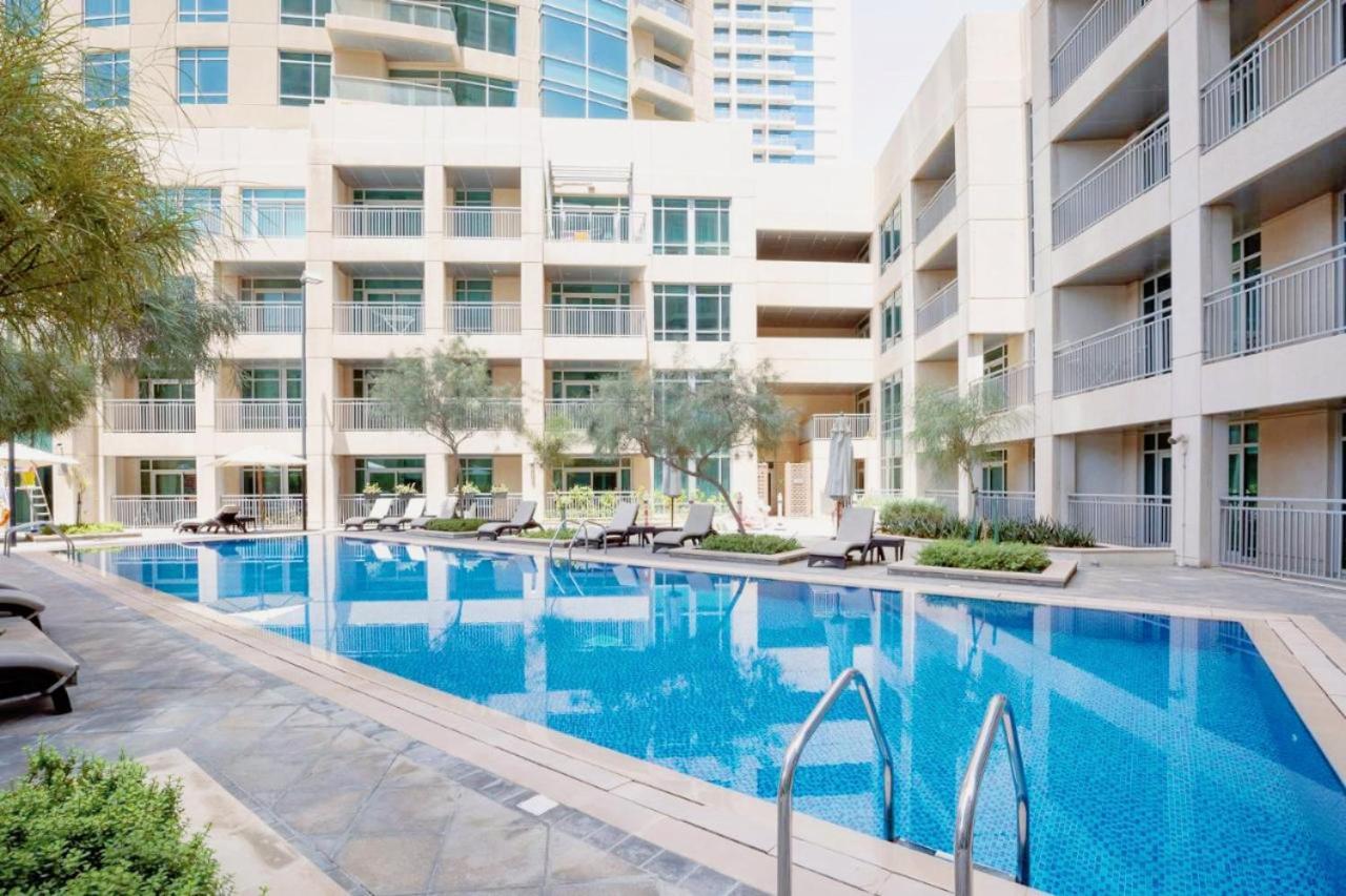 Apartment Brand New 2bhk Luxury 7min To Mall 1.5 Bath Dubai