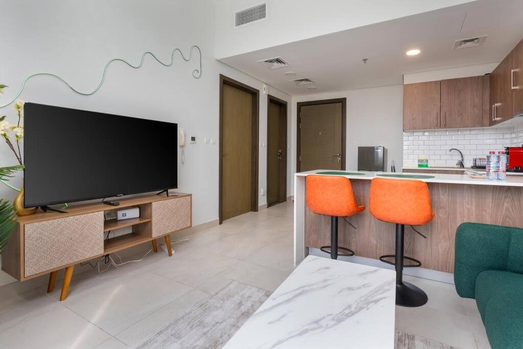 Private Jacuzzi - 1 Bedroom - Jvc * Dubai