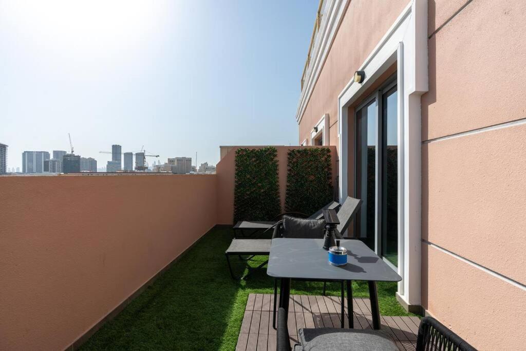 Private Jacuzzi - 1 Bedroom - Jvc Apartment *