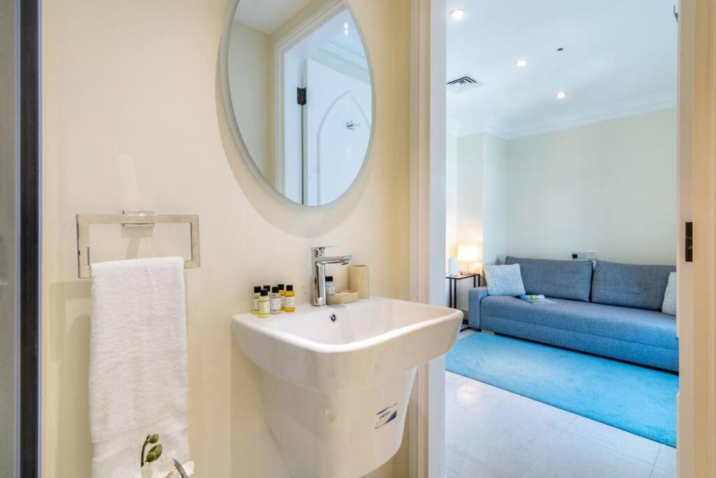 Daire First Class 3br Blissful Fountain Escape