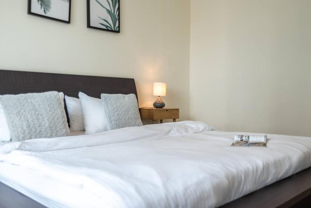 First Class 3br Blissful Fountain Escape Daire Dubai