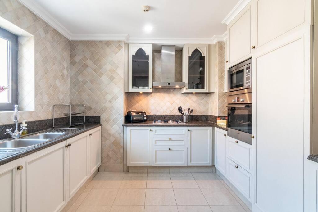 Daire First Class 3br Blissful Fountain Escape *