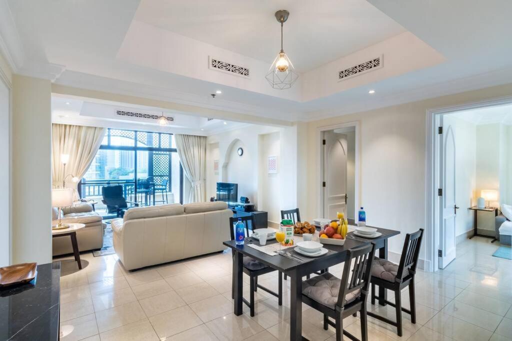 First Class 3br Blissful Fountain Escape Daire Dubai
