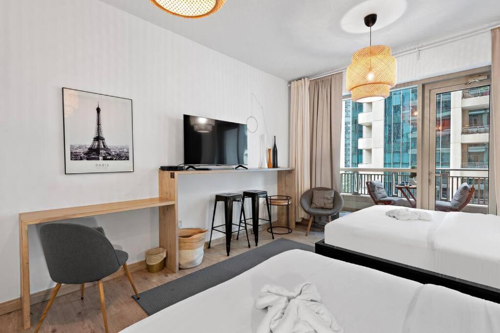 First Class Premium And Stylish Dubai