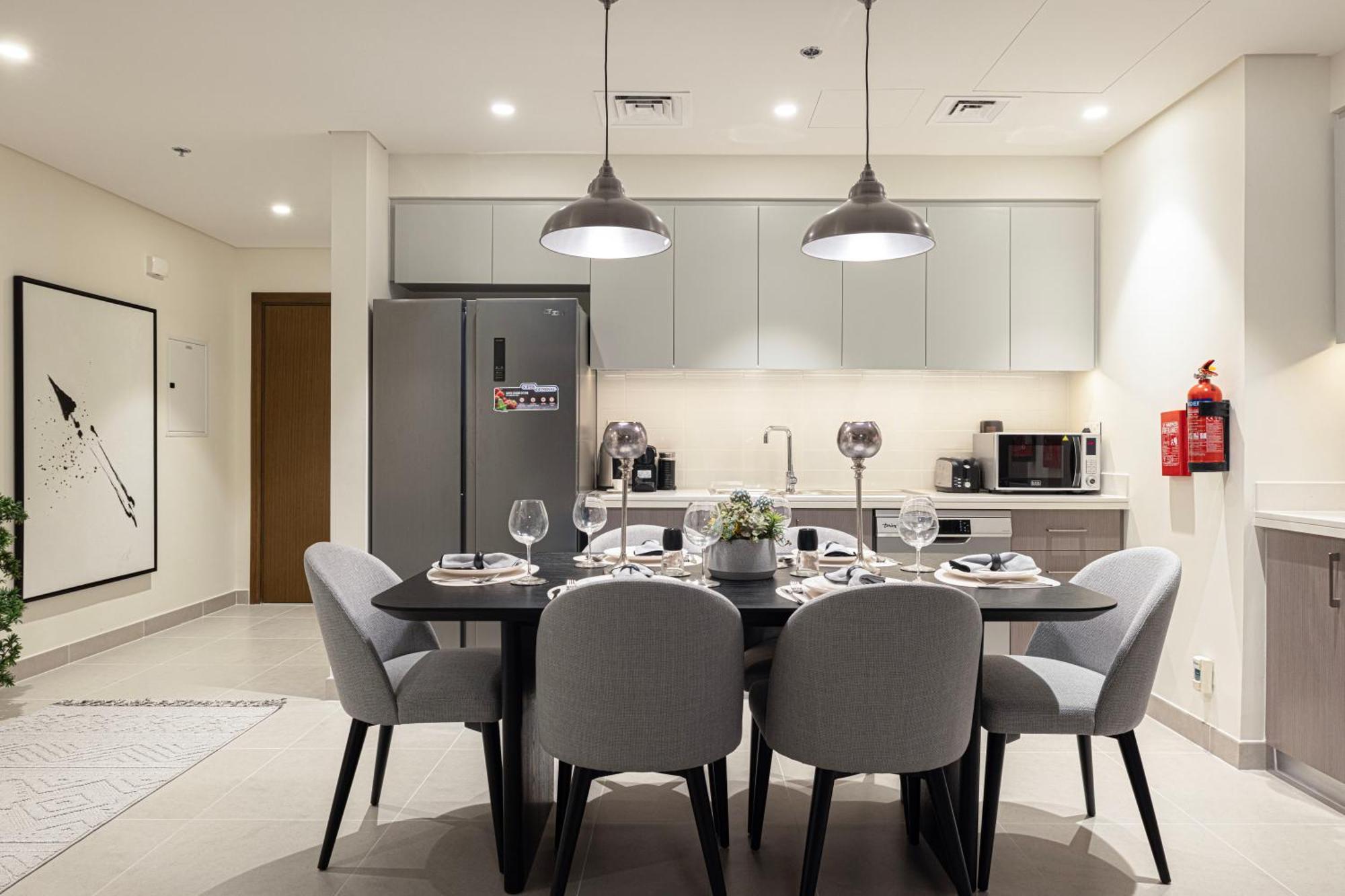 Tower - Downtown Dream, Ocean View, Opposite Mall Dubai