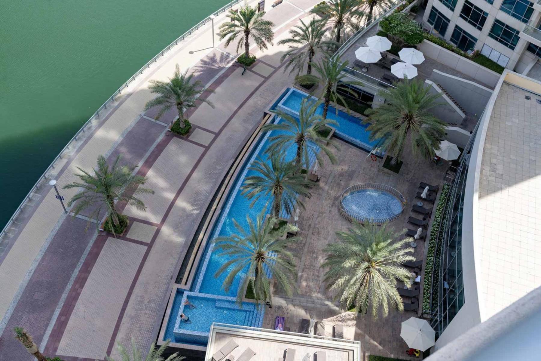 Elegant Spacious Great Location Marina View * Dubai