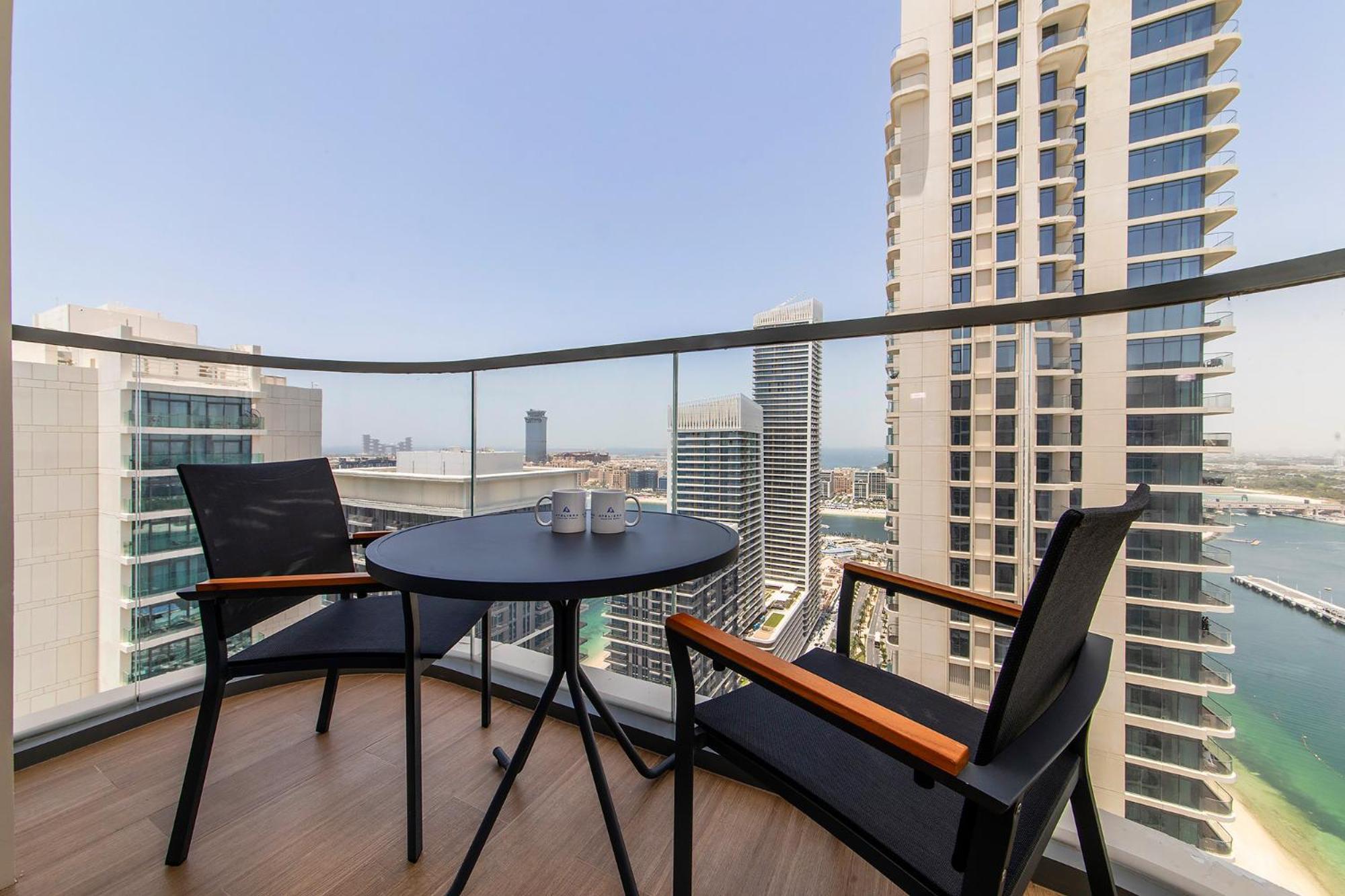 Chic In Marina Vista Emaar Beachfront Apartment *