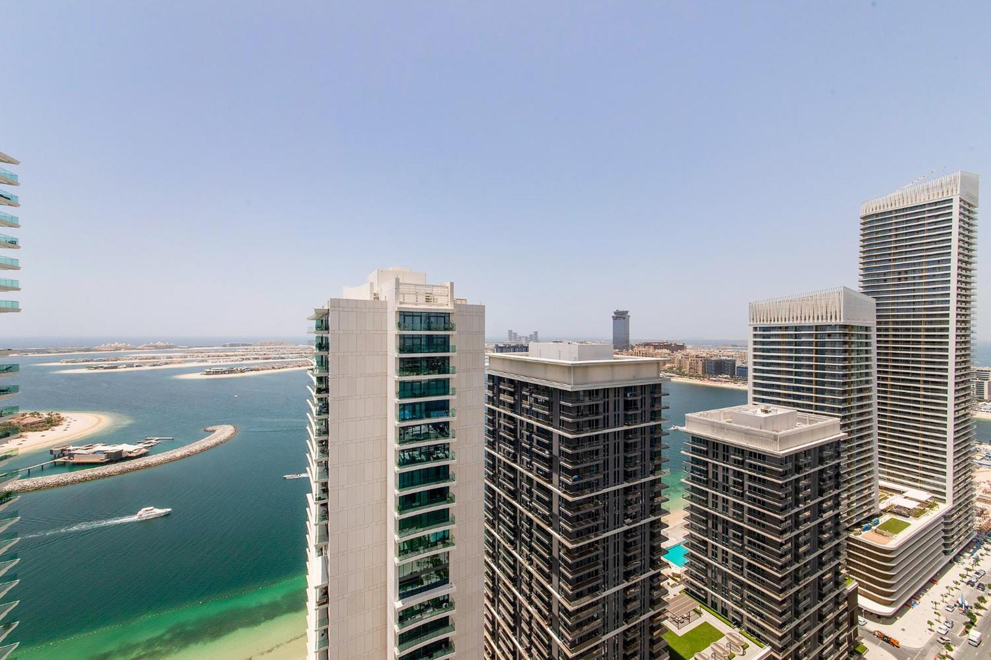 Chic In Marina Vista Emaar Beachfront Apartment *
