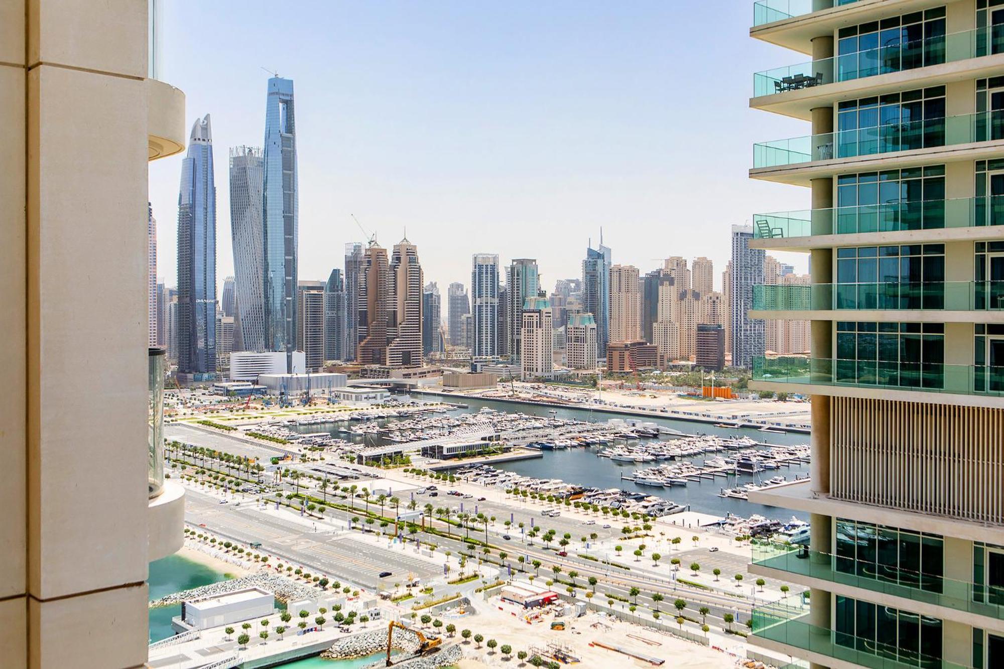 Chic In Marina Vista Emaar Beachfront Apartment *