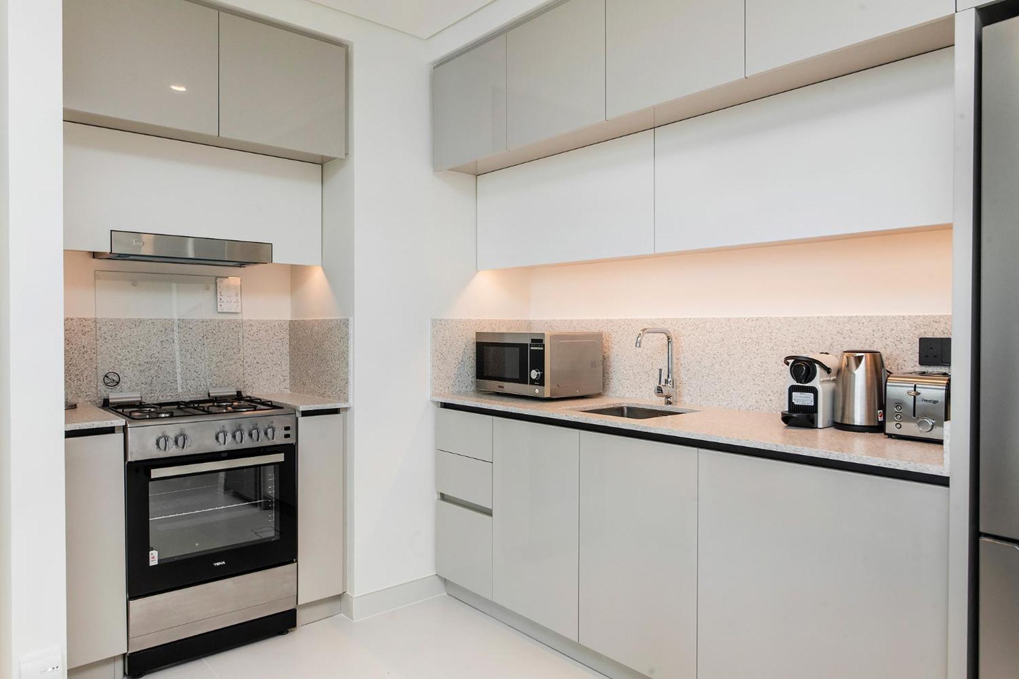 Chic In Marina Vista Emaar Beachfront Apartment Dubai