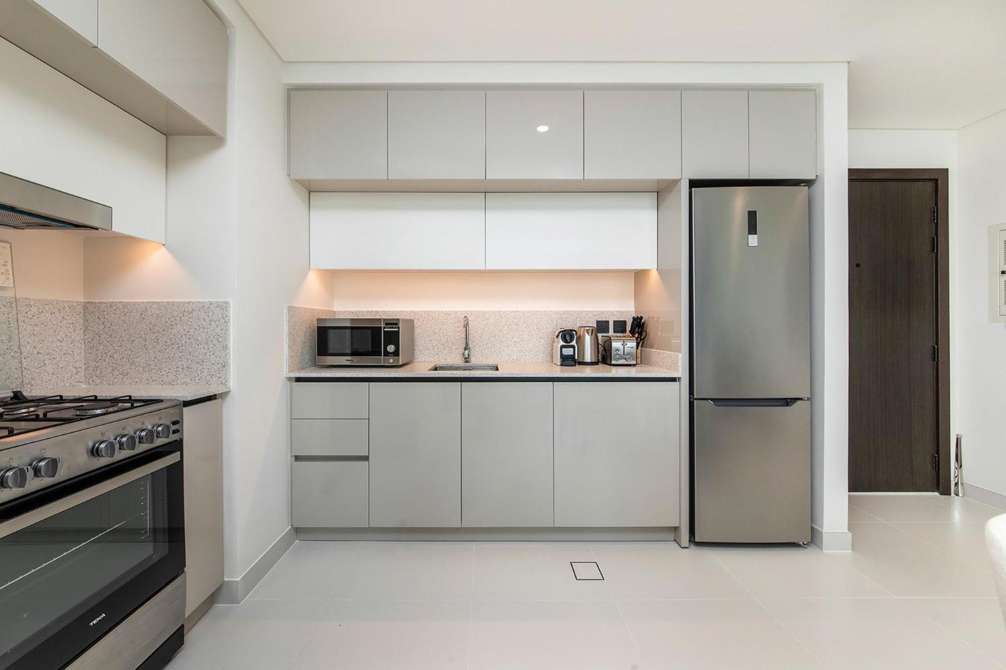 Chic In Marina Vista Emaar Beachfront Apartment *