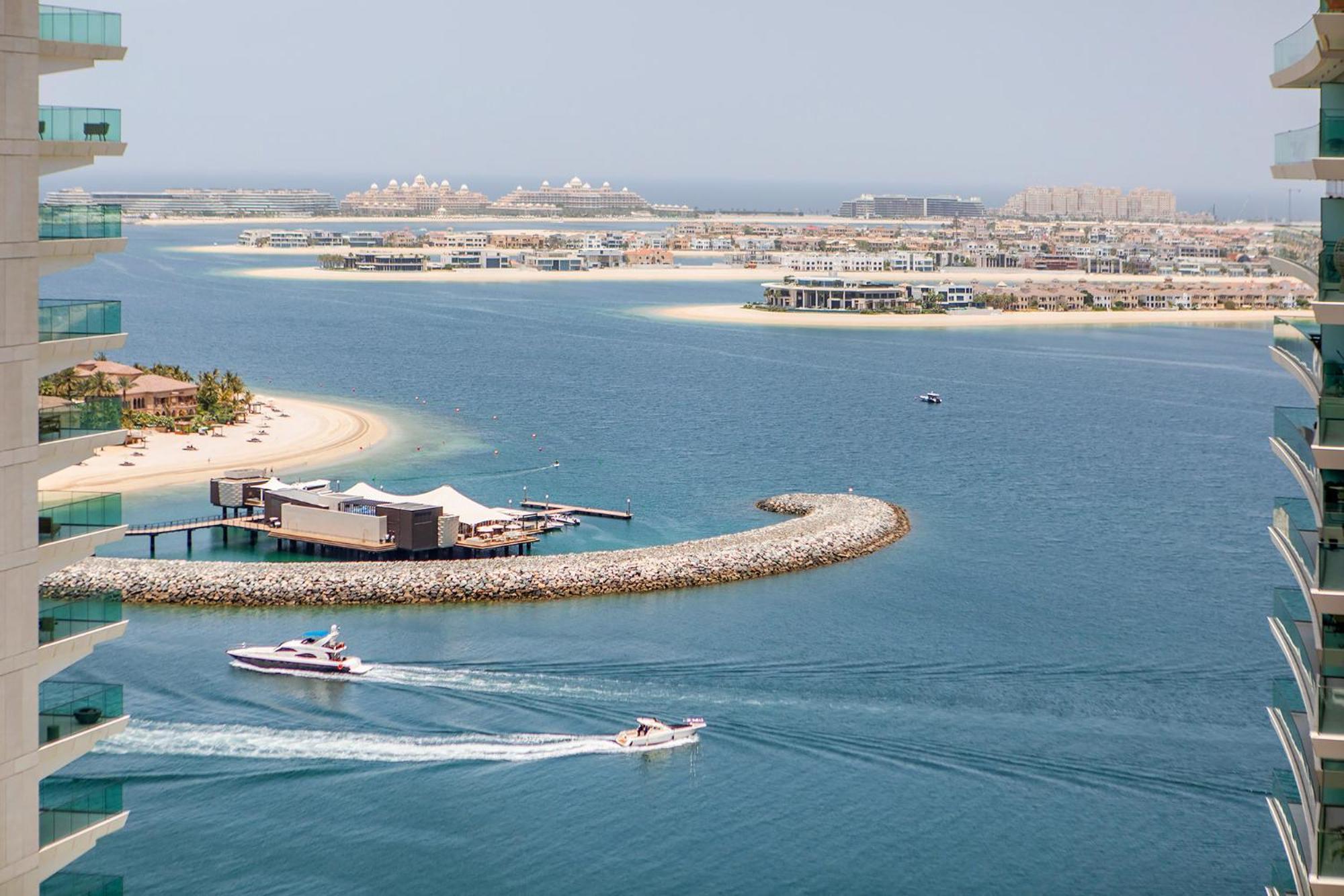 Chic In Marina Vista Emaar Beachfront Apartment Dubai