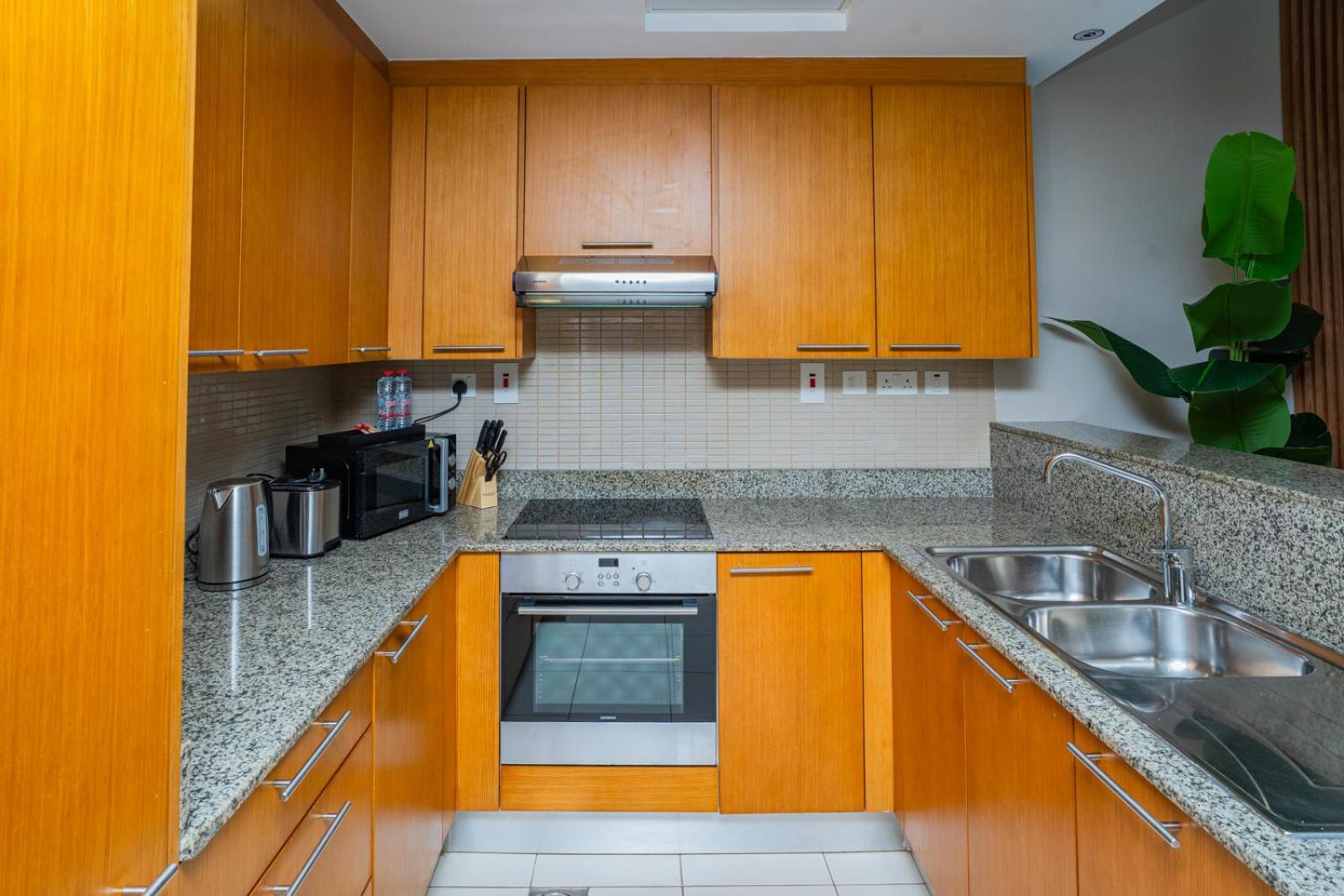 Daire Escape 24 Homes - Bay Square - Business Bay