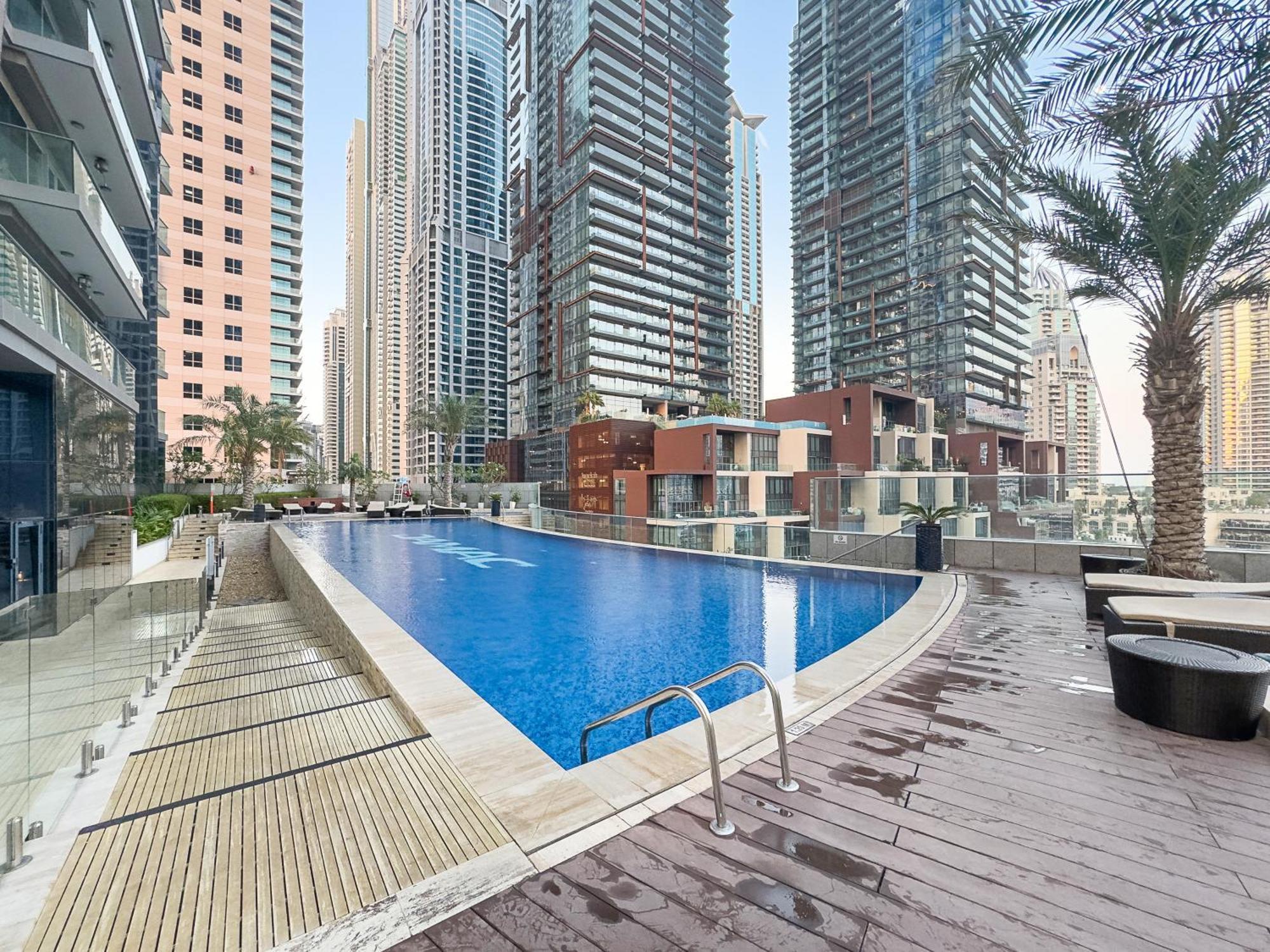 Apartment First Class 2br Elevated Luxury With Terrace *