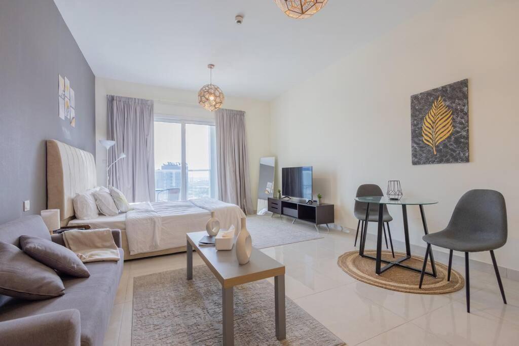 Apartment In Downtown