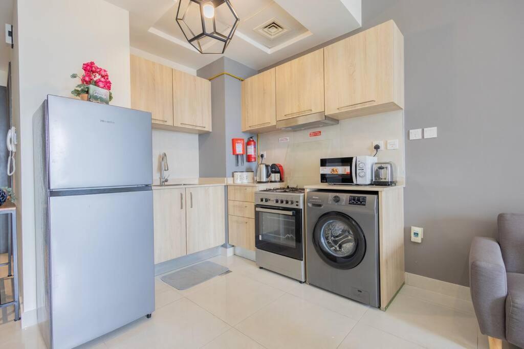 In Downtown Apartment *