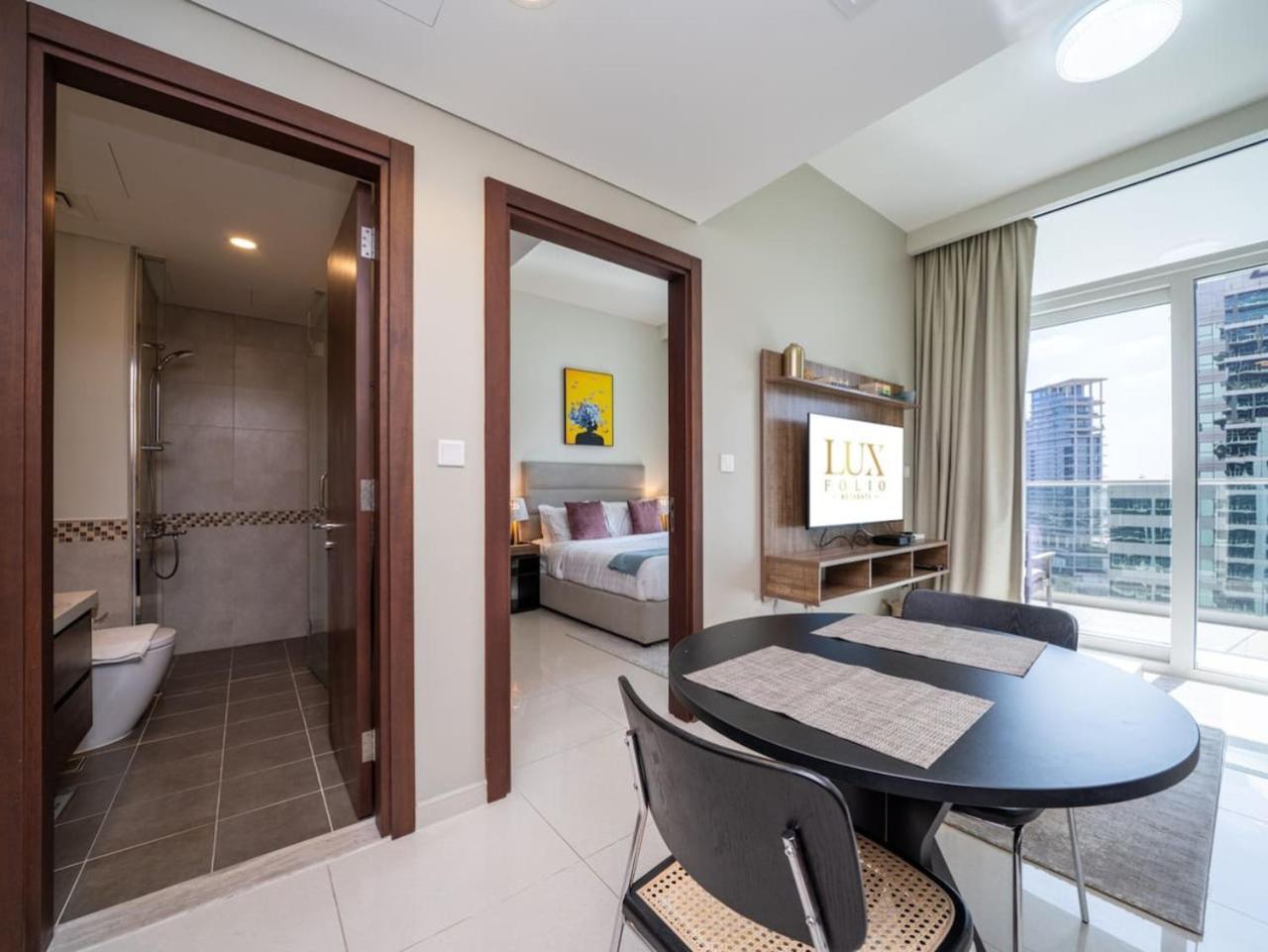 Daire 1 Bedroom Business Bay Bliss With A Canal View