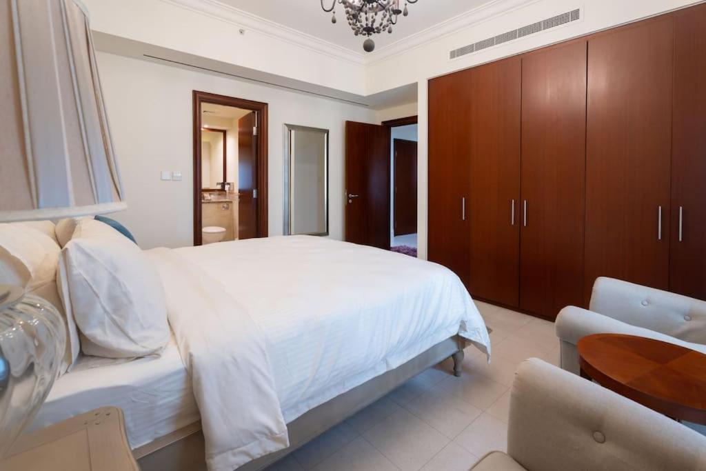 Mind Blowing Marina View 3bd Apartment *