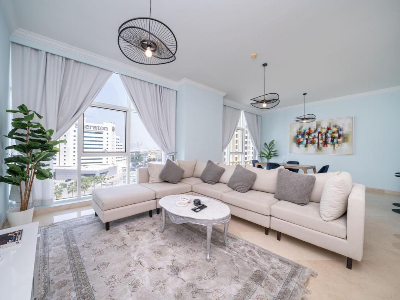 2 Bedroom Escape With Relaxing Marina Views Dubai