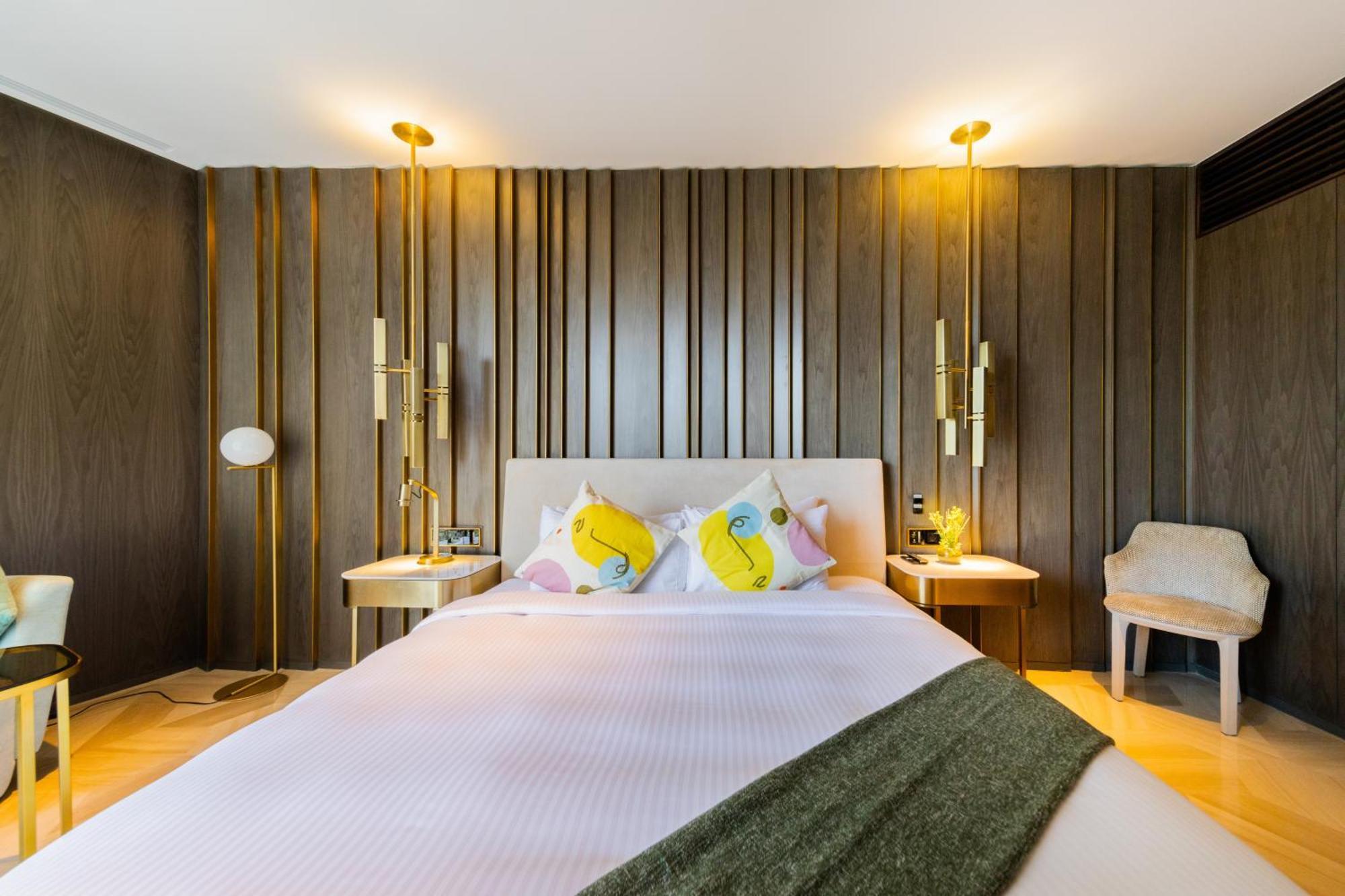 Apartment Eden's Homes & - Five Palm Residences *