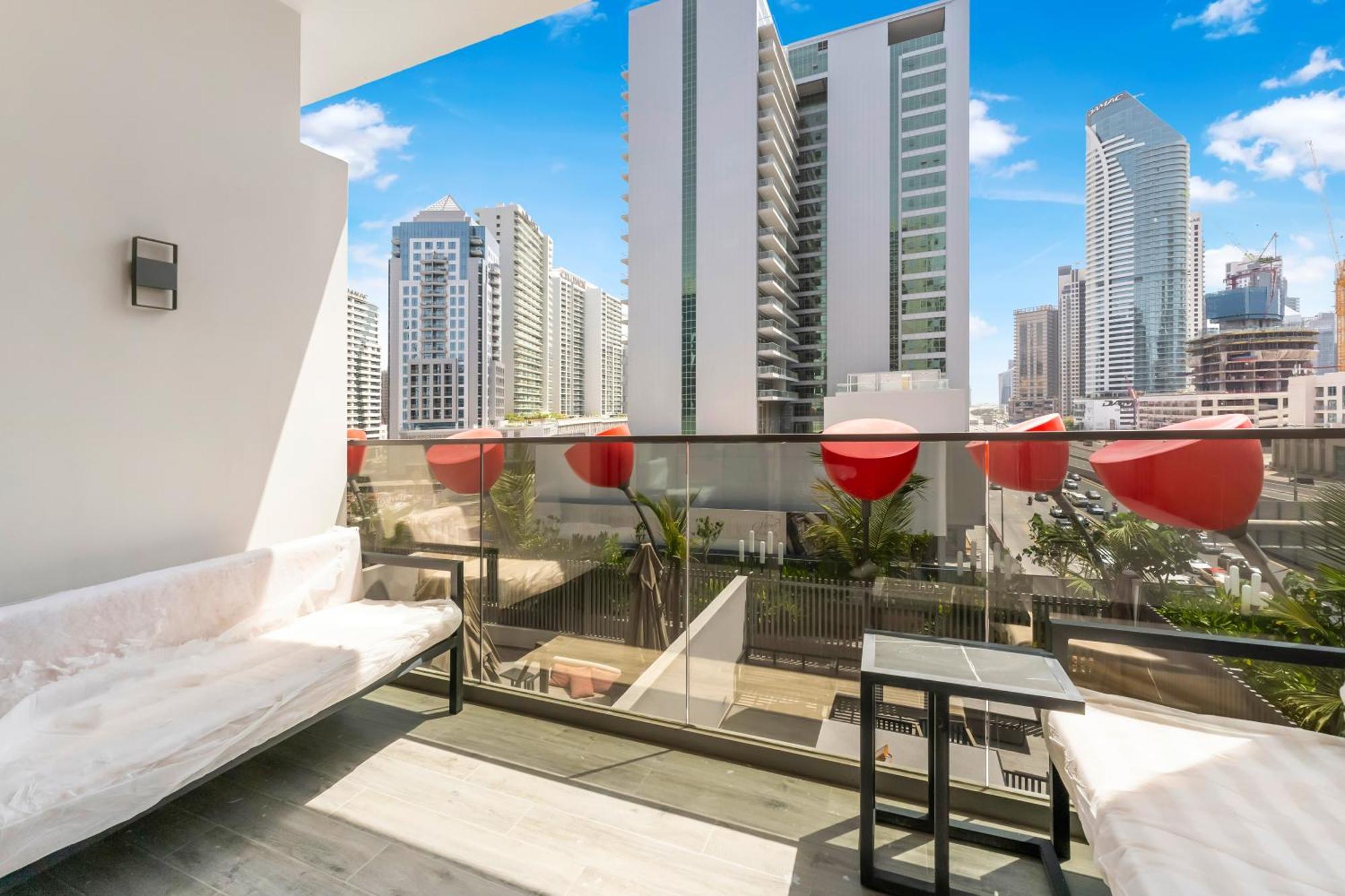 Apartment Fam Living - Mag318 - Business Bay Dubai