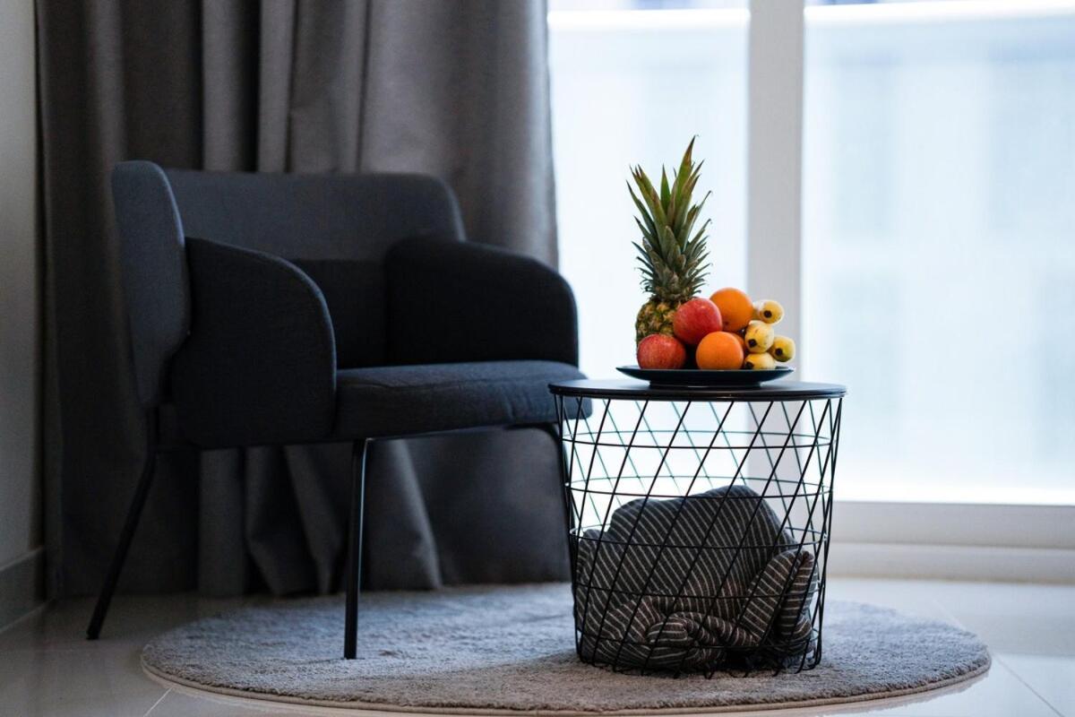 Daire Aws Homes - Unique Views At Damac Heights *