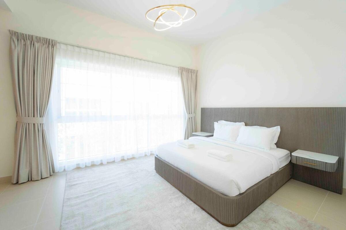 Aws Homes - Luxury 4br + Maid *
