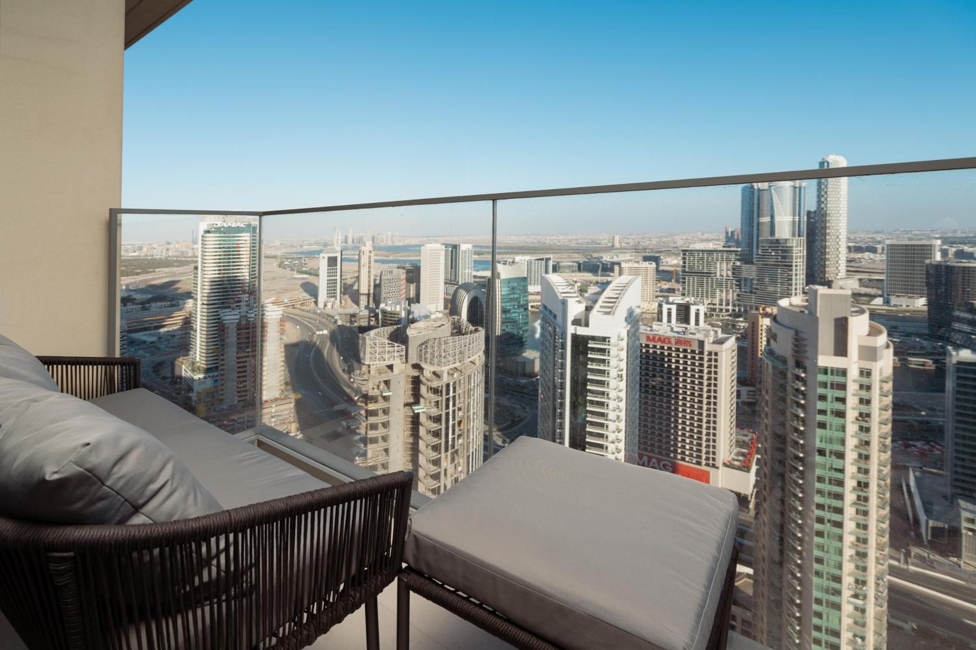 Prime Retreats @ Burj Royale By Emaar Daire