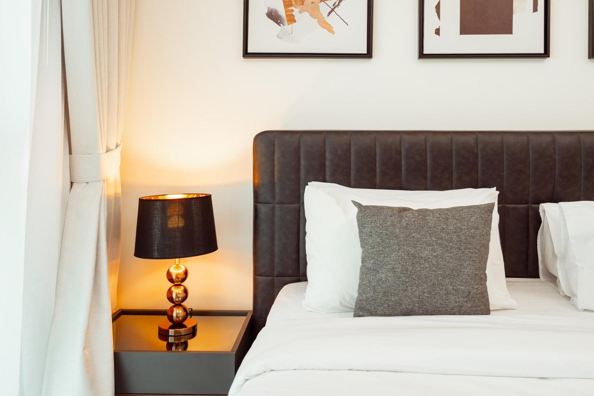 Prime Retreats @ Burj Royale By Emaar *