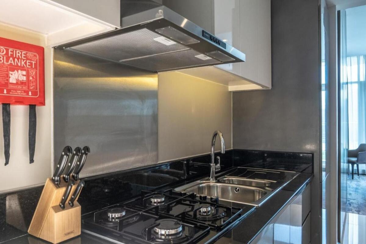 Apartment Aws - Canal Views In A High Floor Dubai