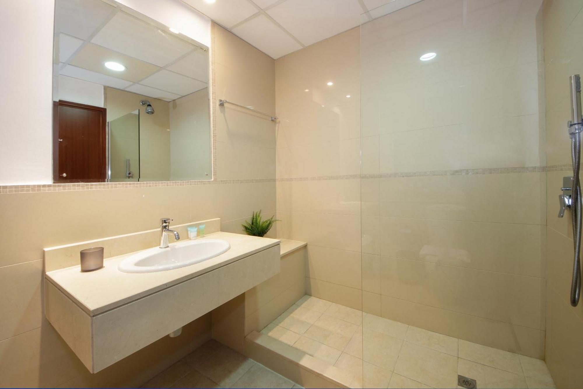 Apartment Silk Valley - Luxury 3 Bed Plus Maid's