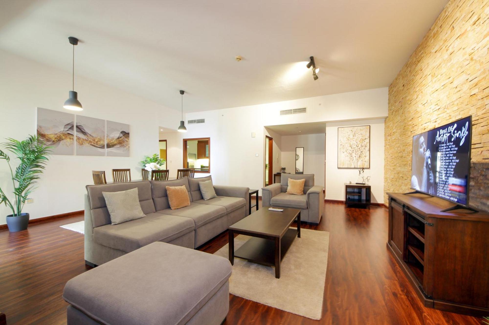 Silk Valley - Luxury 3 Bed Plus Maid's Apartment Dubai