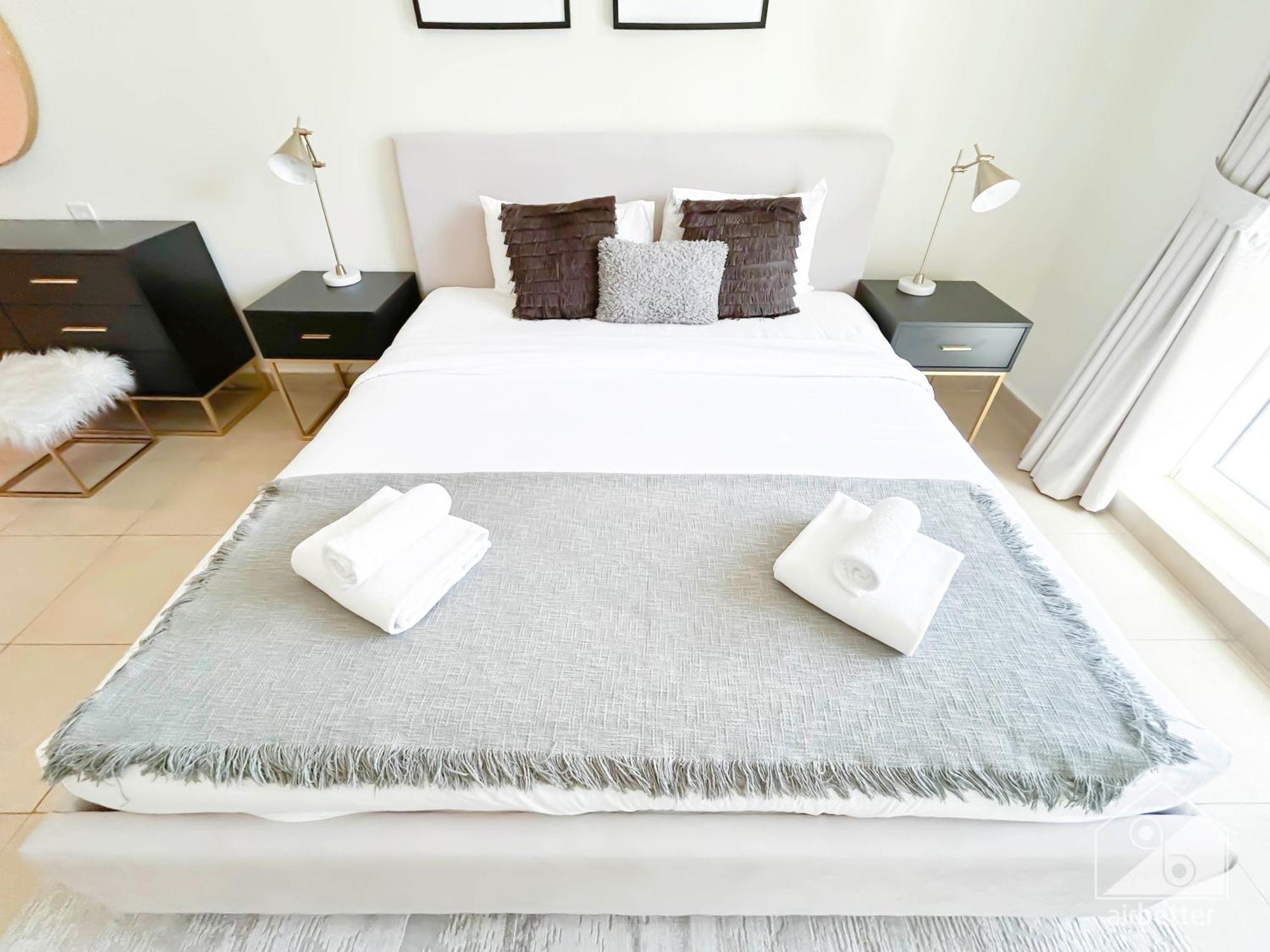Luxury At Madison 2bedroom Balcony Apartment *