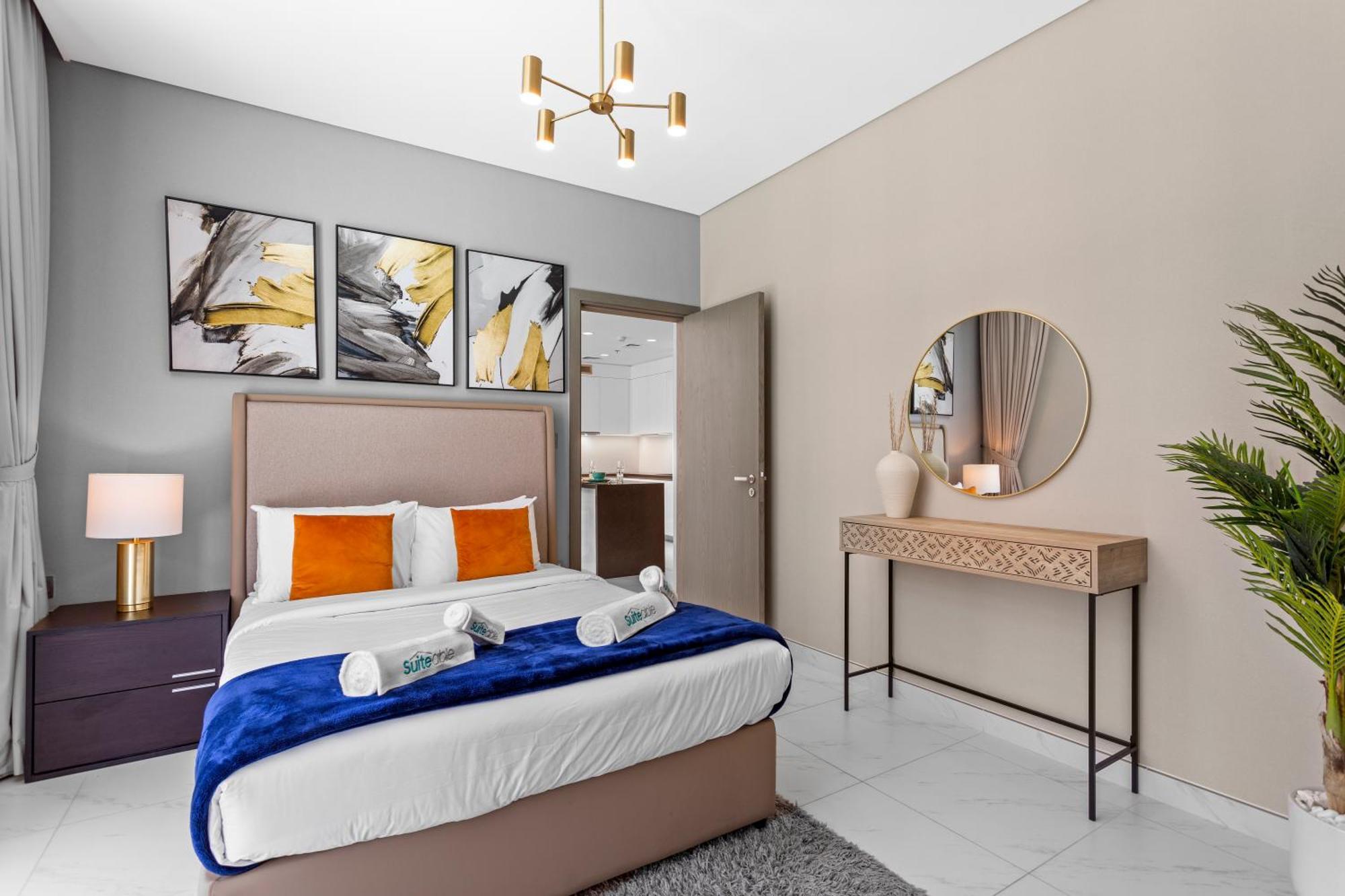 Apartment Premium 1-br With Exquisite Layout In District One *