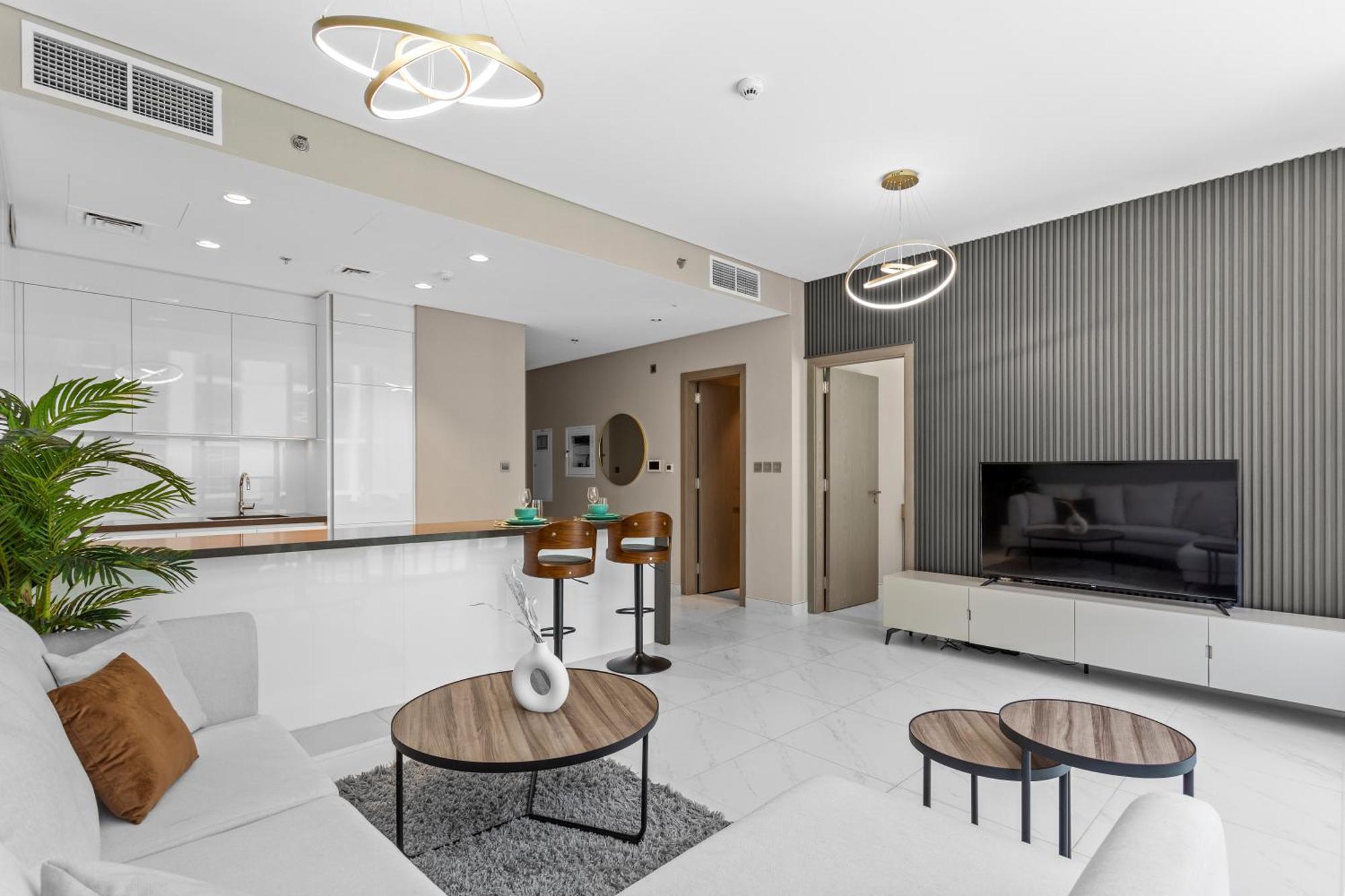 Premium 1-br With Exquisite Layout In District One