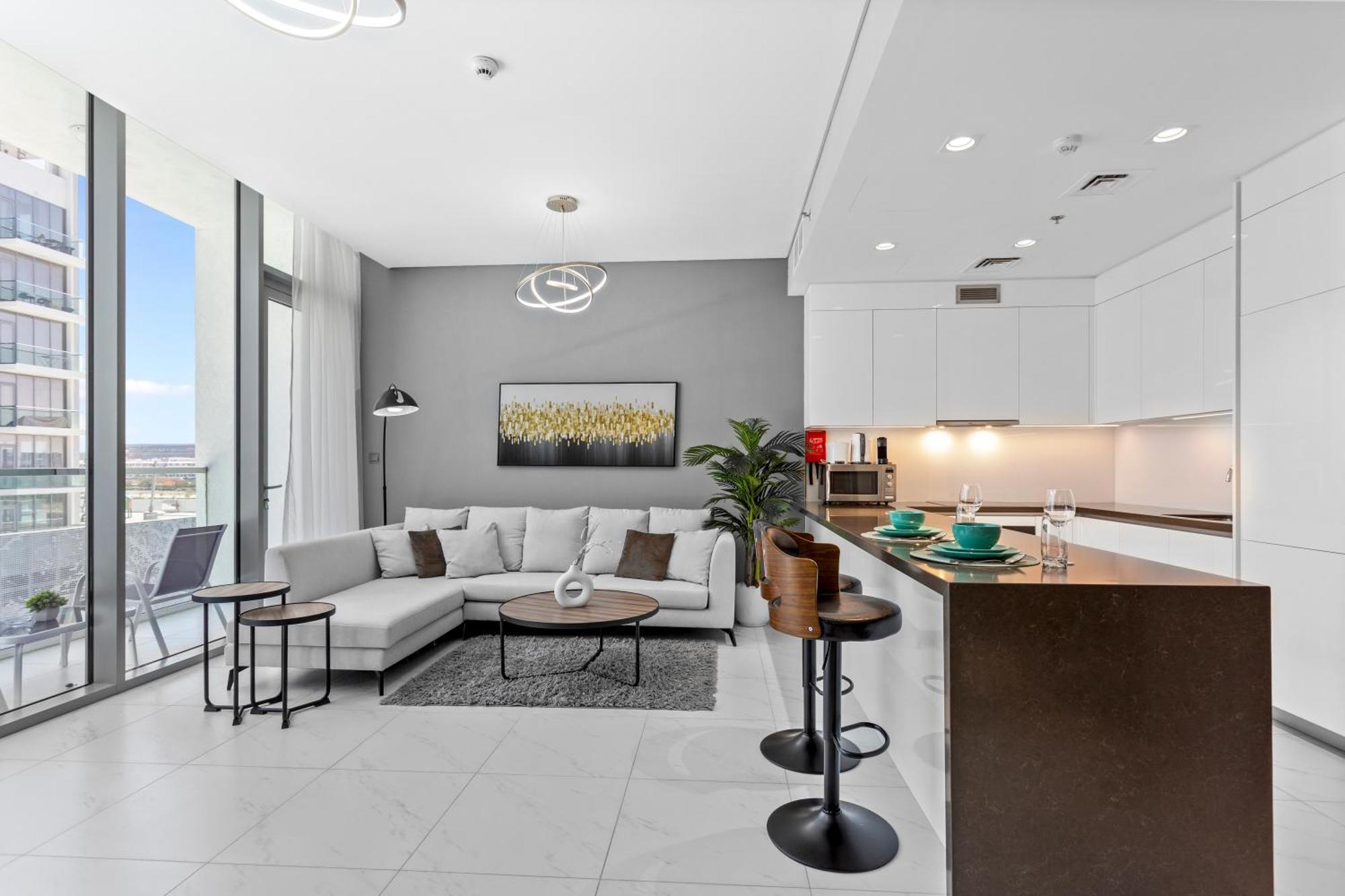 Premium 1-br With Exquisite Layout In District One