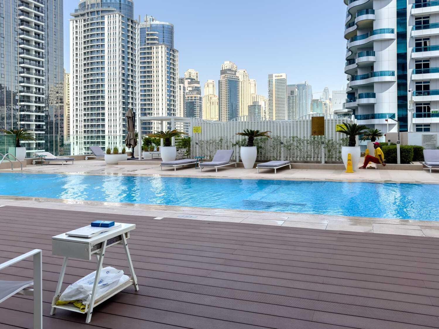 Marco Polo - Surreal Sea, Marina & Eye View On High Floor