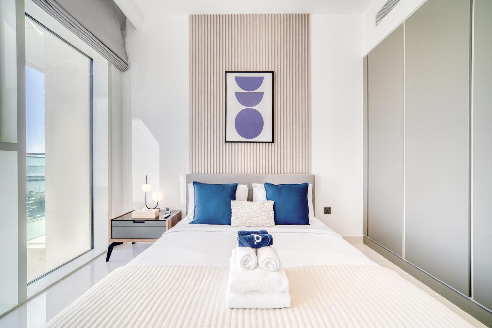 Emaar Front 2br With Sea & Marina Skyline Views * Dubai