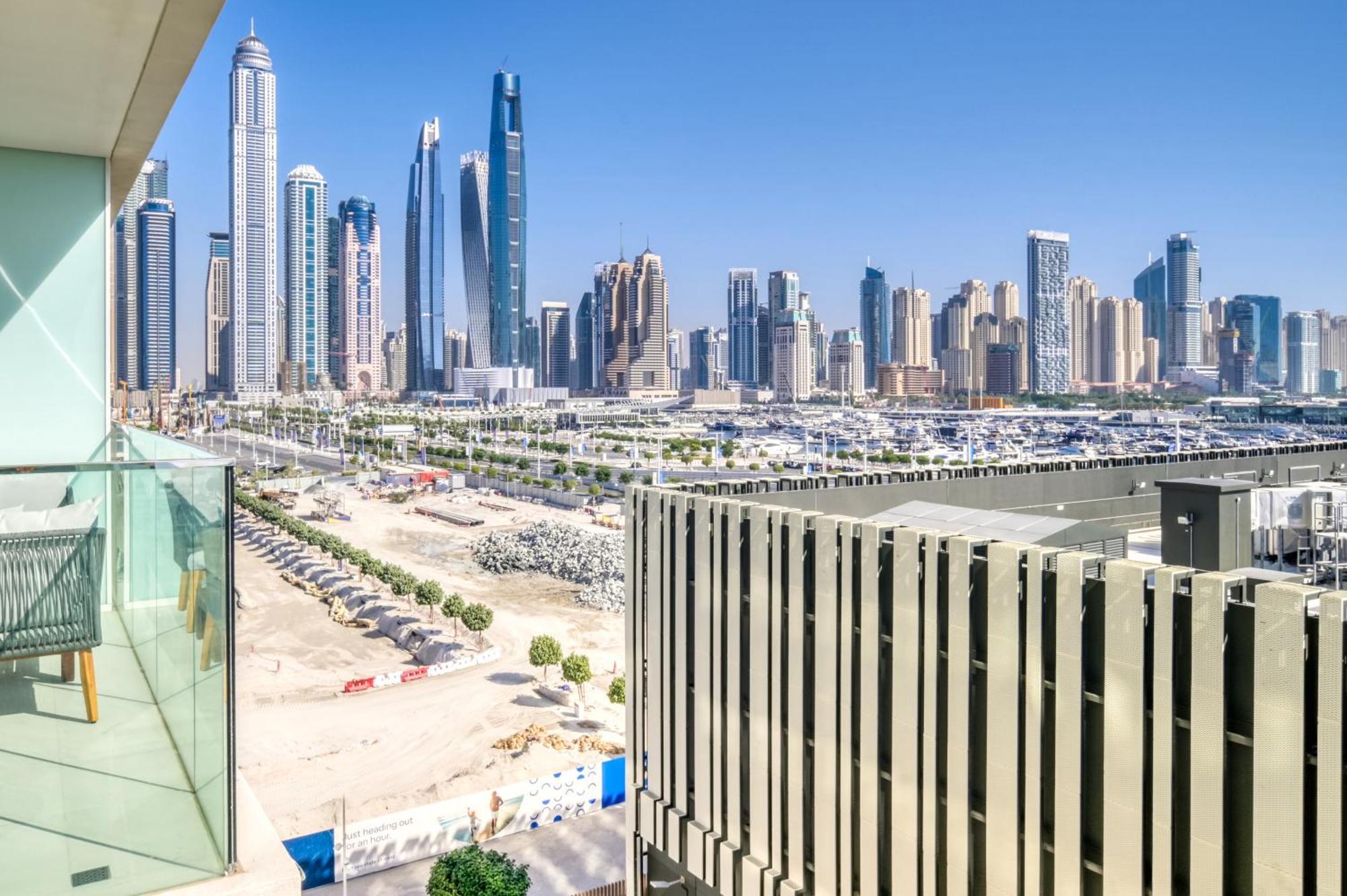 Emaar Front 2br With Sea & Marina Skyline Views * Dubai