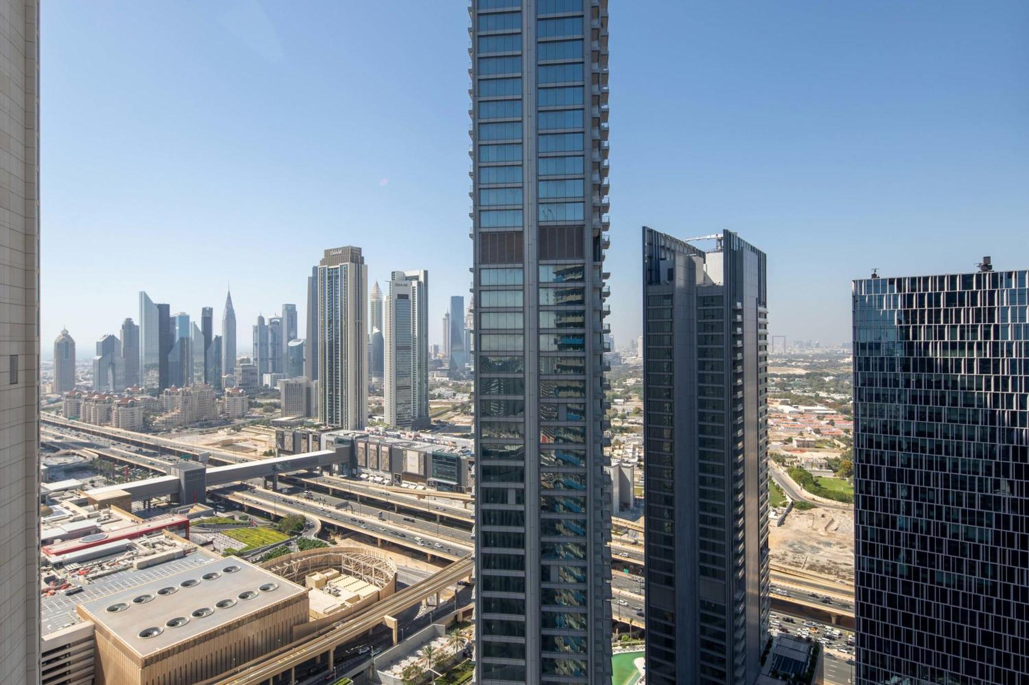 Frank Porter - Damac Maison Mall Street * Dubai