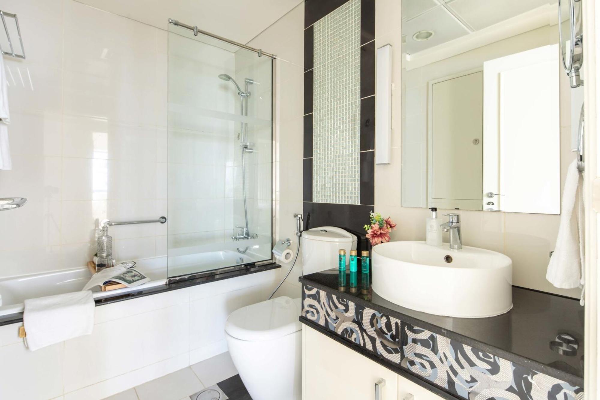 Frank Porter - Damac Maison Mall Street Apartment
